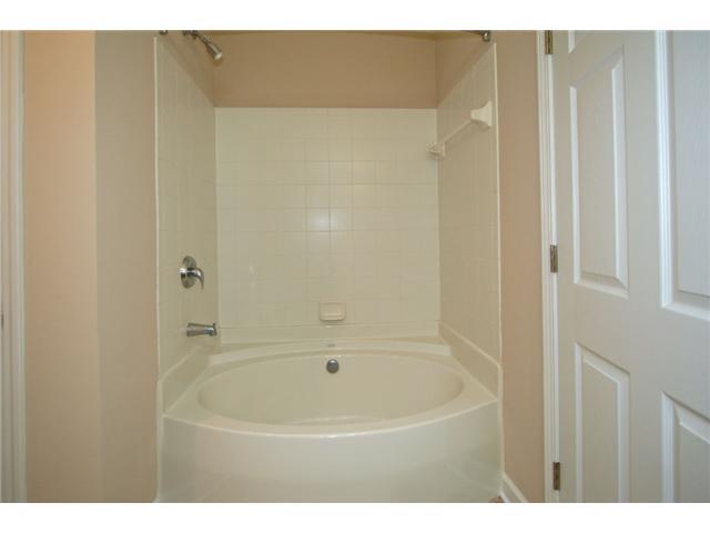 1088 Falcon Ridge Indianapolis, IN 46280 - Photo 9 of 20 Gallery Image 9