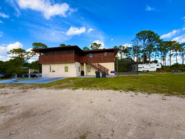 $2,500 | 16031 78th Road North, Loxahatchee, FL 33470