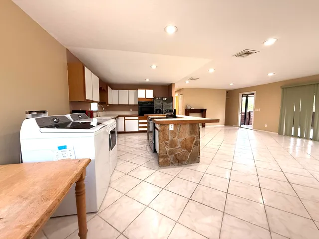 $2,500 | 16031 78th Road North, Loxahatchee, FL 33470