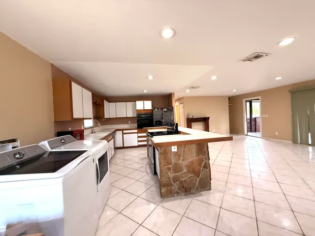 $2,500 | 16031 78th Road North, Loxahatchee, FL 33470