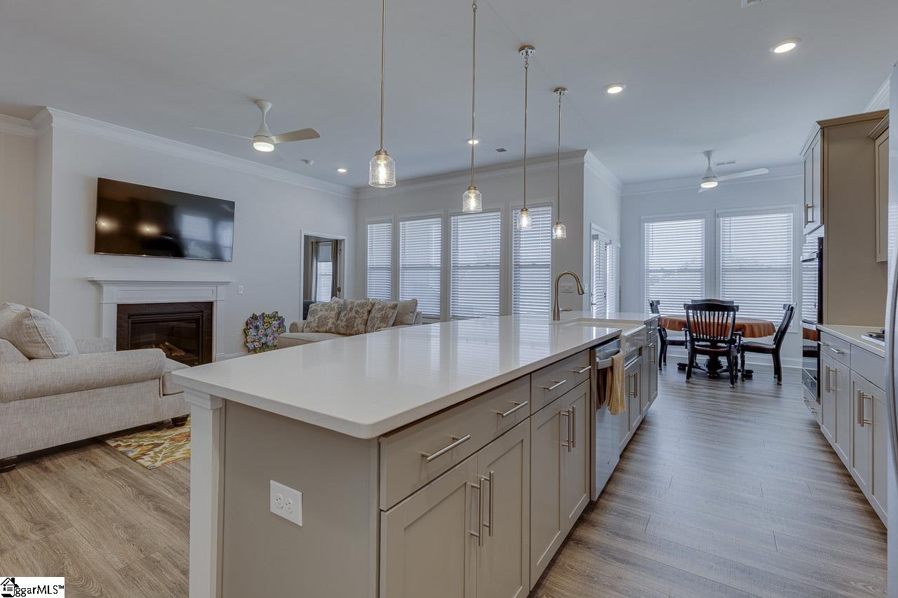 1726 Wabash Place Boiling Springs, SC 29316 - Photo 8 of 38