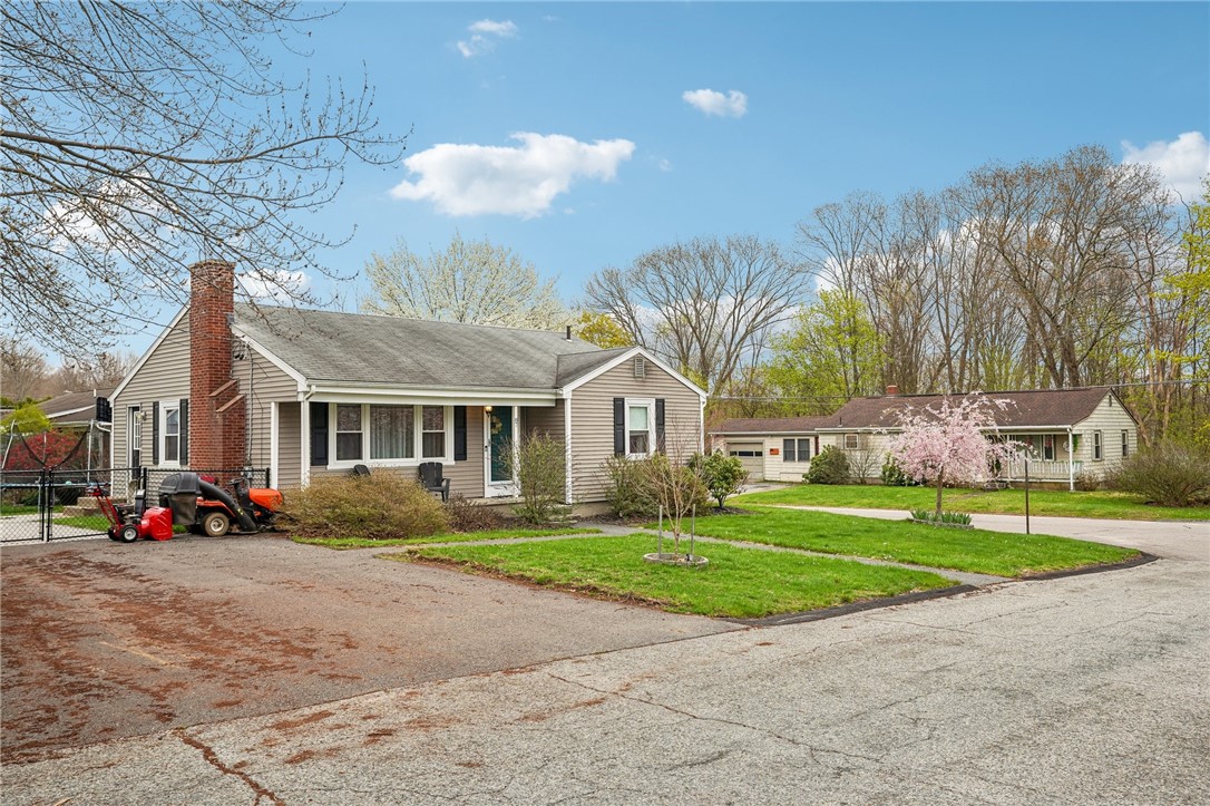 87 Evergreen Street Cumberland, RI 02864 - Photo 3 of 25