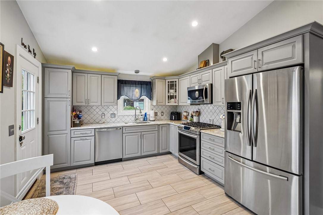 87 Evergreen Street Cumberland, RI 02864 - Photo 9 of 25