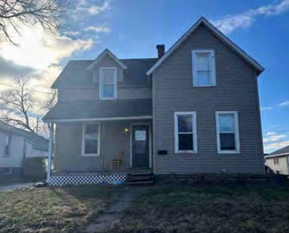 3631 Rockingham Road Davenport, IA 52802 - Photo 2 of 4