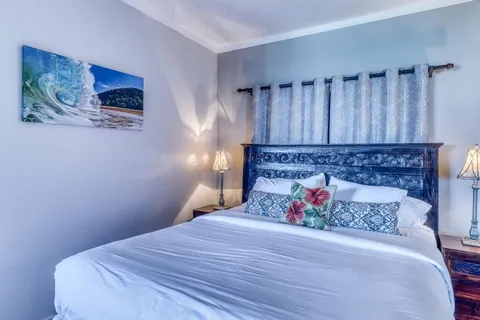 $735,000 | 4435 Lower Honoapiilani Road, Unit 204, Lahaina, HI 96761