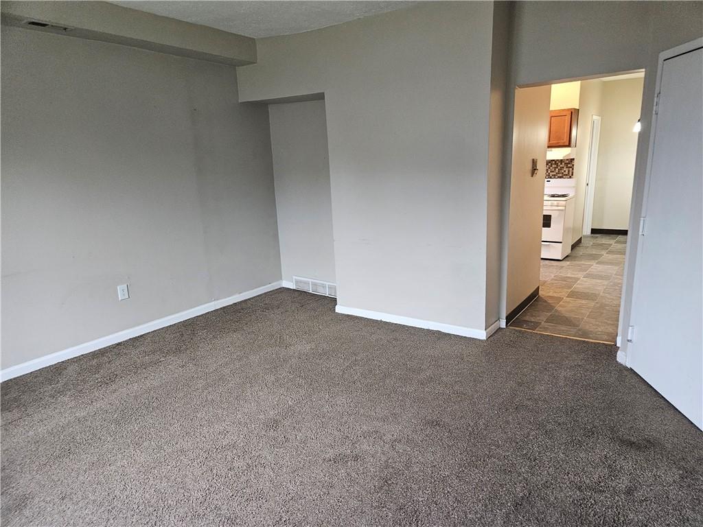 1935 Delaware Avenue, Unit 101 Pittsburgh, PA 15218 - Photo 3 of 20 a view of empty room