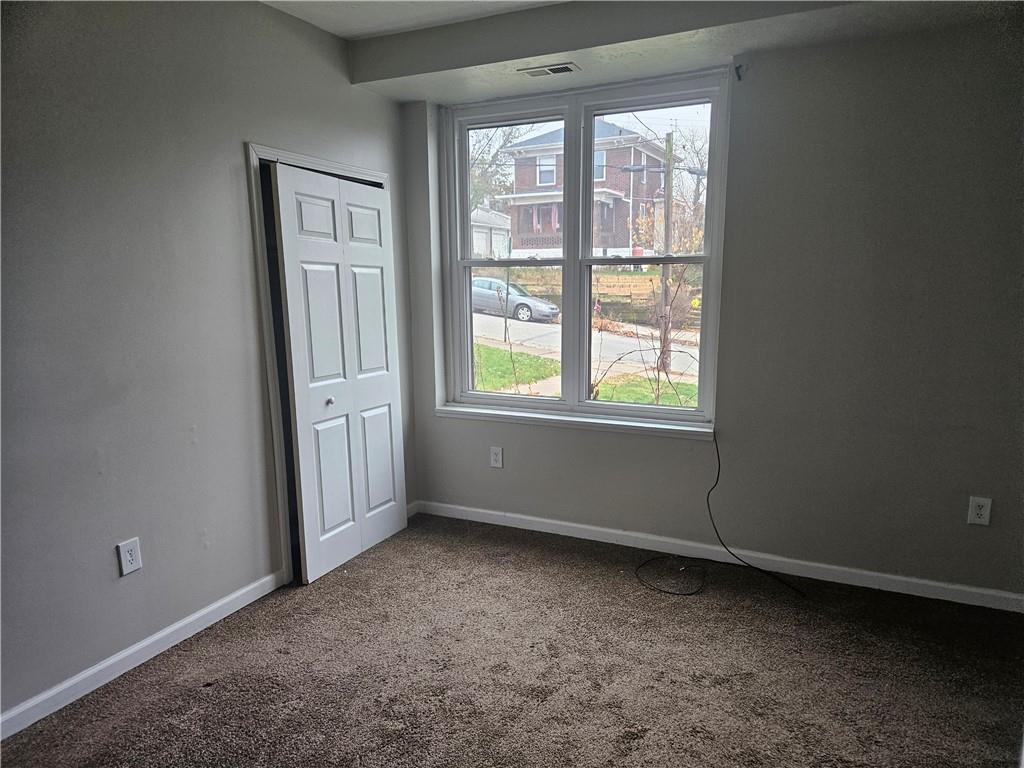 1935 Delaware Avenue, Unit 101 Pittsburgh, PA 15218 - Photo 8 of 20 an empty room with a window