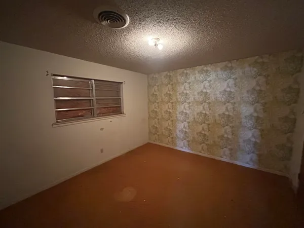 $99,900 | 1926 Ave H, Levelland, TX 79336
