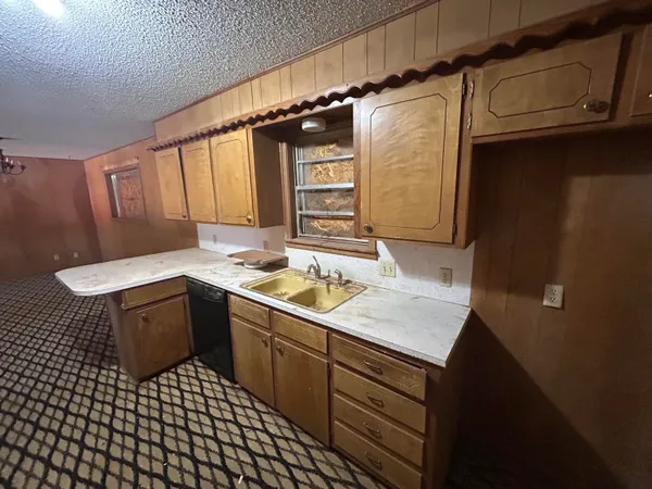 $99,900 | 1926 Ave H, Levelland, TX 79336