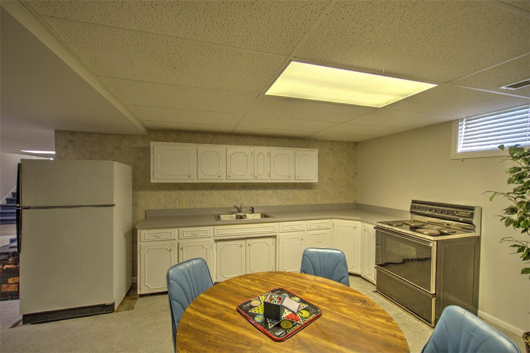 3191 North Bearsdale Road Decatur, IL 62526 - Photo 33 of 47