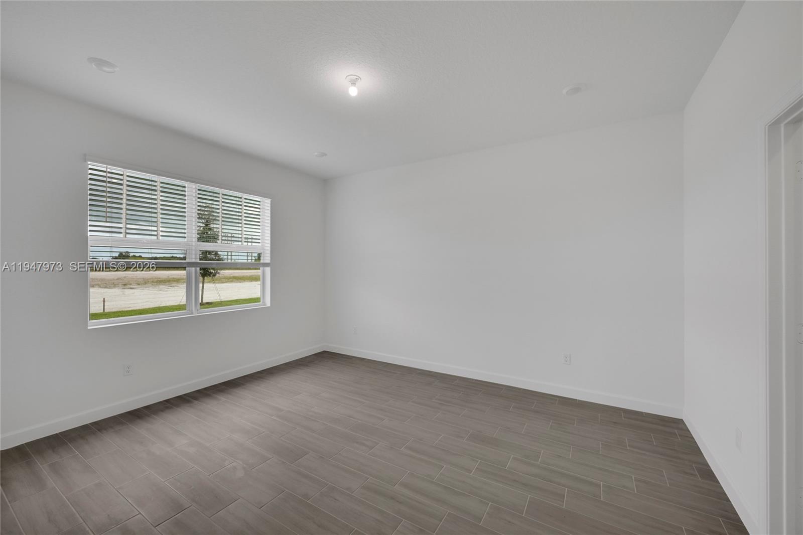 19457 Whispering Creek Road Loxahatchee, FL 33470 - Photo 13 of 15