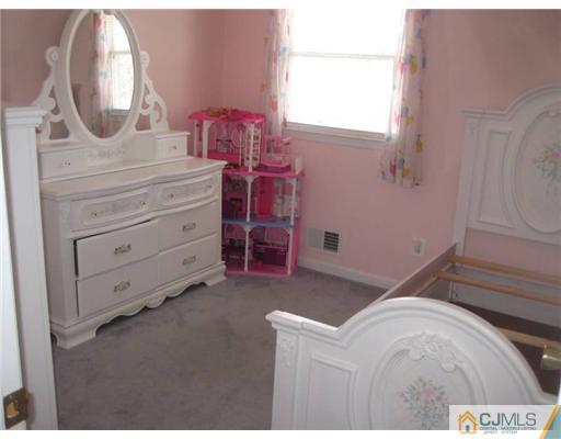 400 Halsey Road North Brunswick, NJ 08902 - Photo 12 of 15 Gallery Image 12
