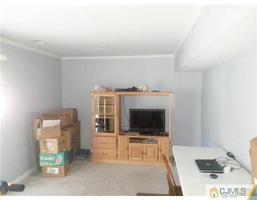 400 Halsey Road North Brunswick, NJ 08902 - Photo 7 of 15 Gallery Image 7