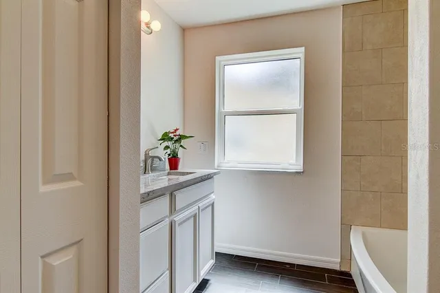 $2,200 | 14334 Channel Drive, Largo, FL 33774