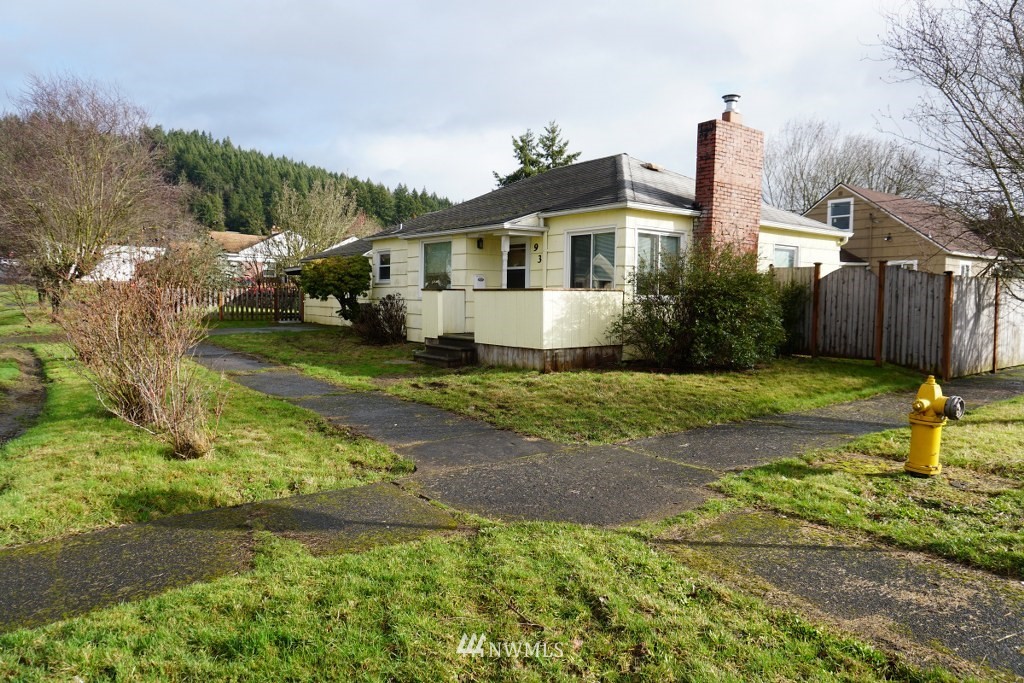 93 Southwest 7th Street Chehalis, WA 98532 - Photo 2 of 22 Gallery Image 2