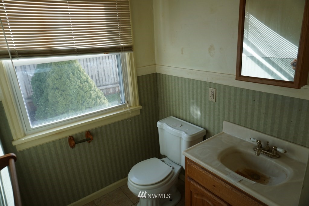 93 Southwest 7th Street Chehalis, WA 98532 - Photo 14 of 22 Gallery Image 14