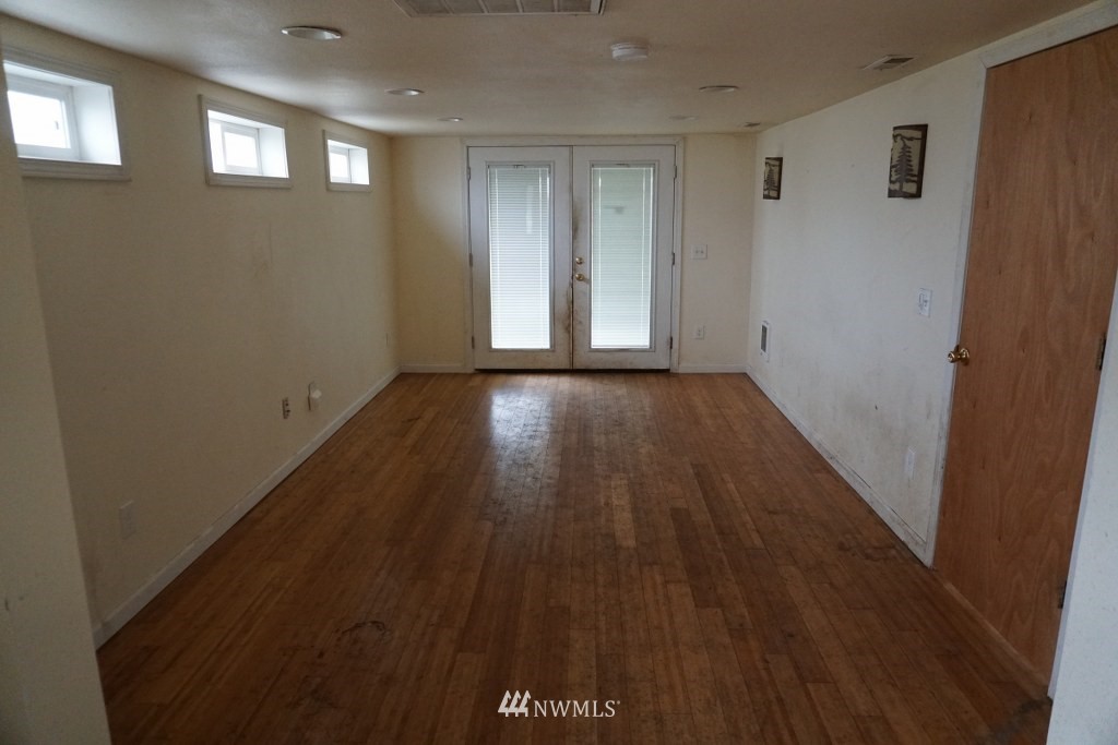 93 Southwest 7th Street Chehalis, WA 98532 - Photo 3 of 22 Gallery Image 3