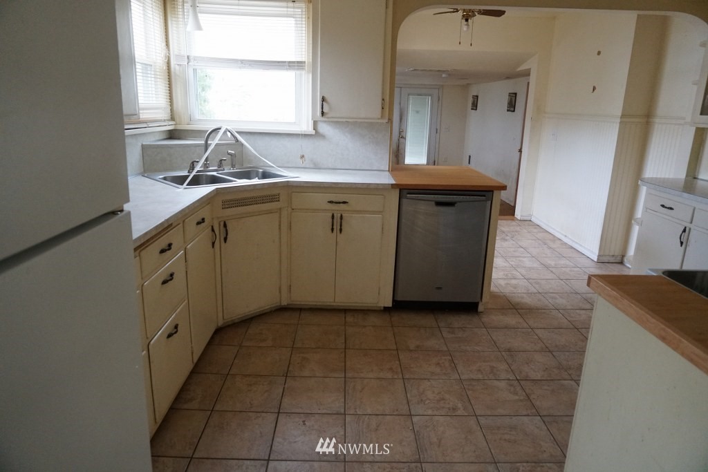 93 Southwest 7th Street Chehalis, WA 98532 - Photo 6 of 22 Gallery Image 6