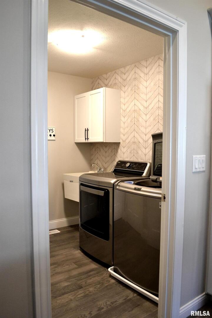 4605 Bellevue Drive Springfield, IL 62711 - Photo 13 of 27