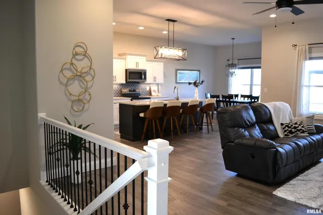 $429,900 | 4605 Bellevue Drive, Springfield, IL 62711