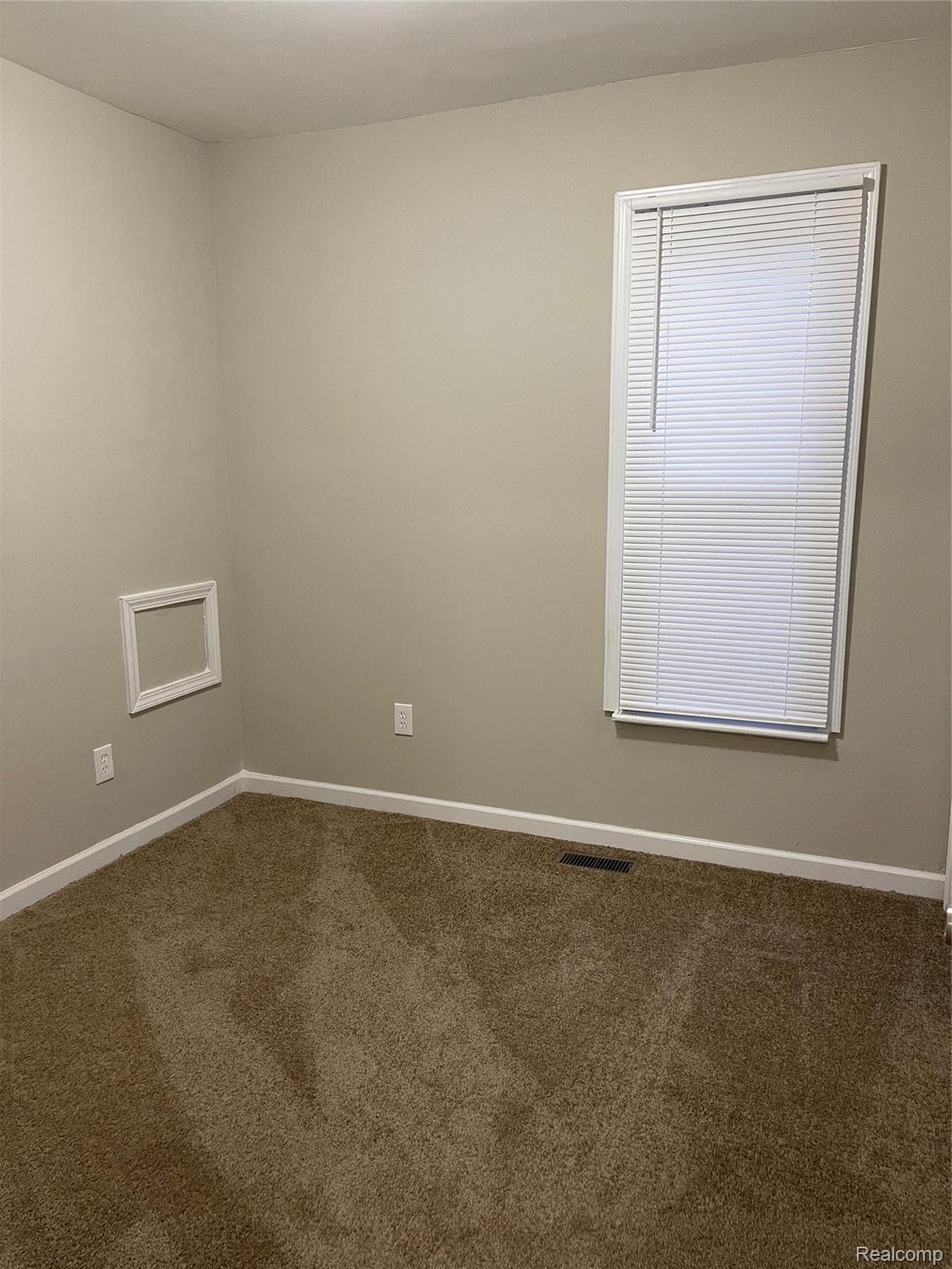55 Cora Street River Rouge, MI 48218 - Photo 7 of 17 tempImageiCk9KW.jpg