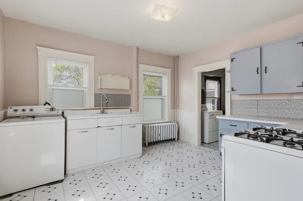 $895,000 | 28-30 State Street, Milton, MA 02186