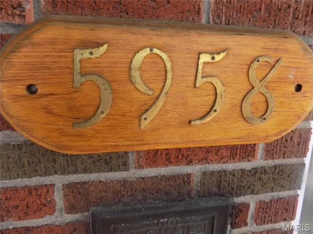 $93,000 | 5958 Park Lane, St. Louis, MO 63147