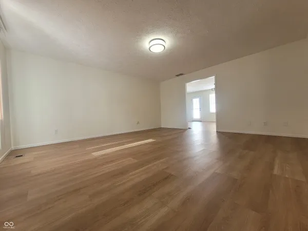 $227,500 | 632 North Englewood Drive, Crawfordsville, IN 47933