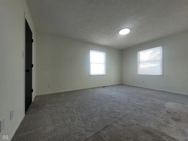 $227,500 | 632 North Englewood Drive, Crawfordsville, IN 47933