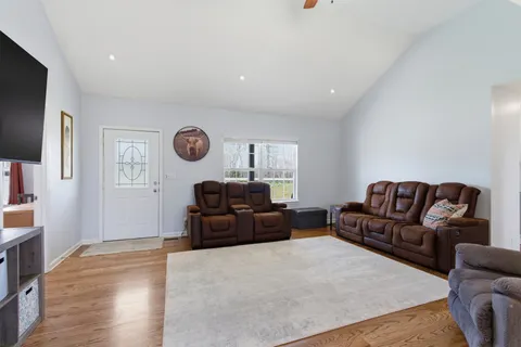 $372,000 | 3080 Bowker Road, Charlotte, TN 37036
