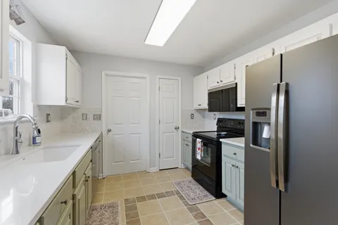 $372,000 | 3080 Bowker Road, Charlotte, TN 37036