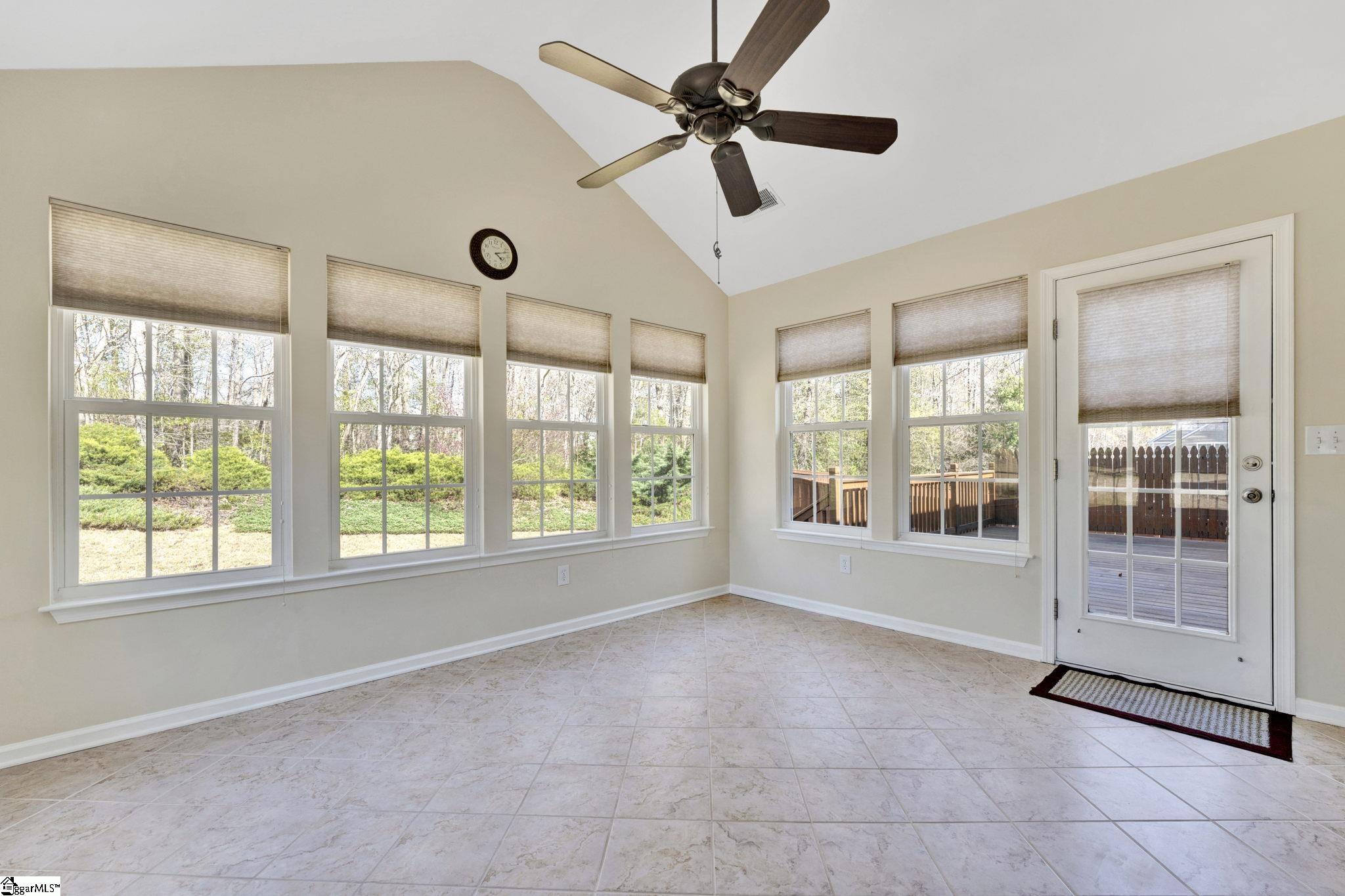 377 Amberleaf Way Simpsonville, SC 29681 - Photo 12 of 34 Gallery Image 12