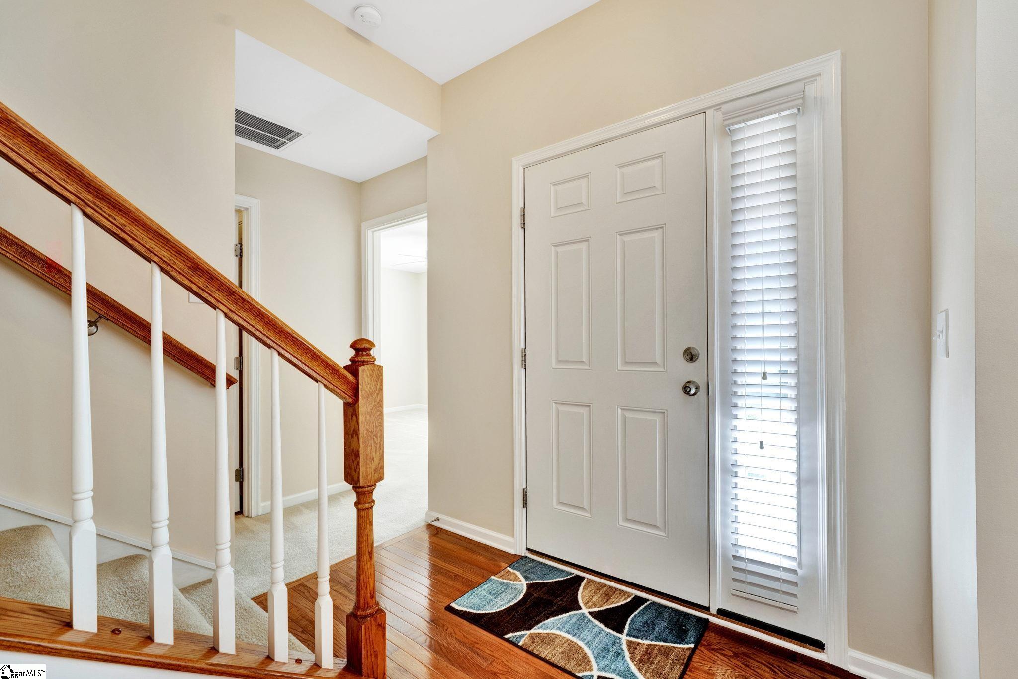 377 Amberleaf Way Simpsonville, SC 29681 - Photo 2 of 34 Gallery Image 2