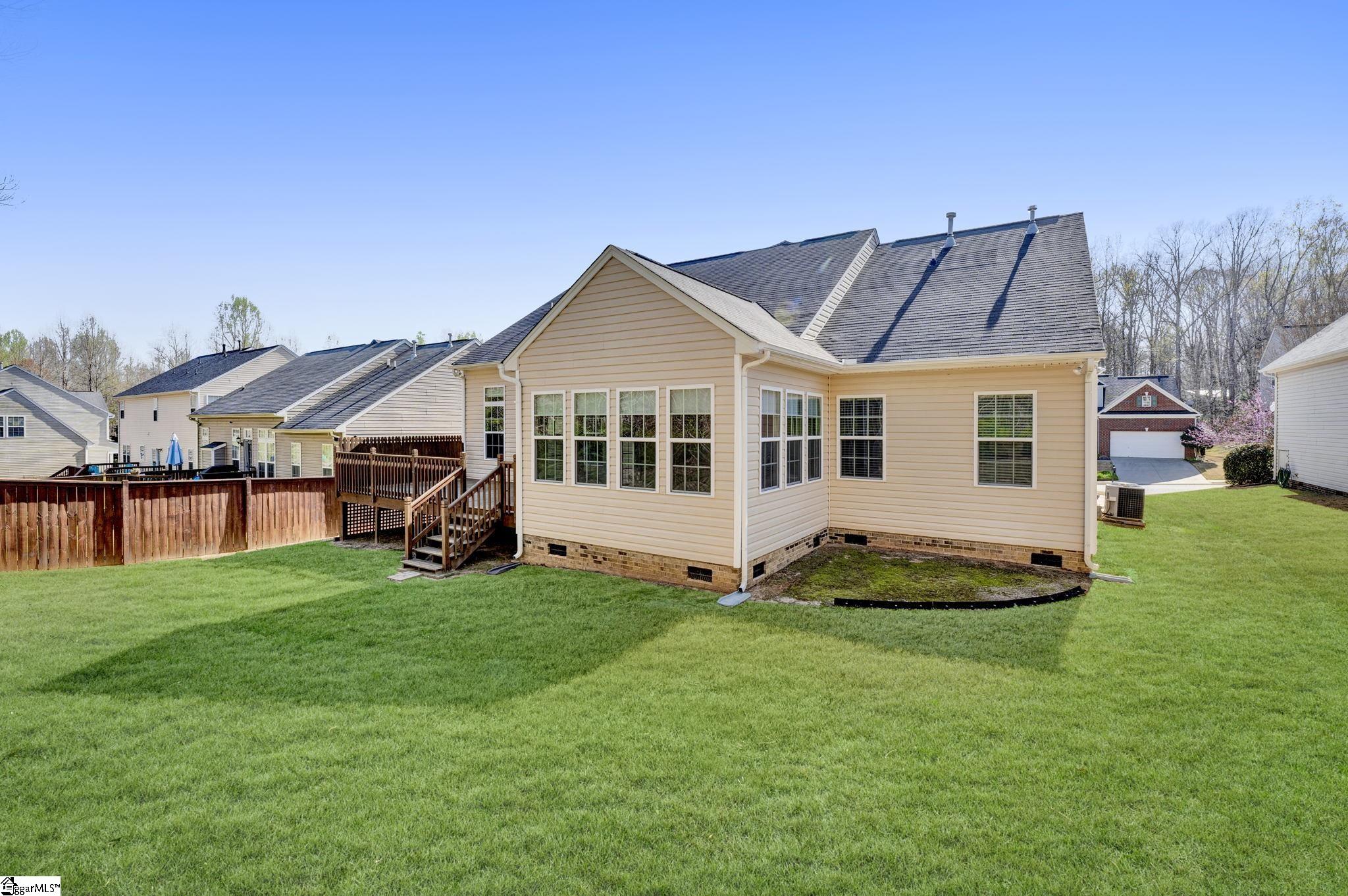 377 Amberleaf Way Simpsonville, SC 29681 - Photo 33 of 34 Gallery Image 33