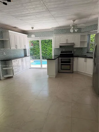 $4,500 | Fountainebleau, Miami, FL 33174