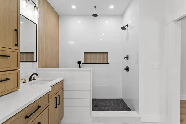 $1,600,000 | 12-3 Needle Eye Road, Meredith, NH 03253