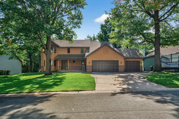 $549,900 | 102 Woodridge Lane, Circle Pines, MN 55014