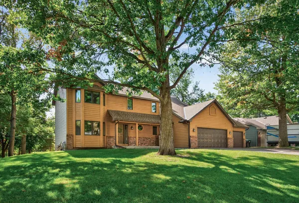 $529,900 | 102 Woodridge Lane, Circle Pines, MN 55014