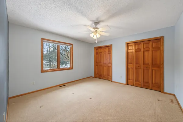 $529,900 | 102 Woodridge Lane, Circle Pines, MN 55014