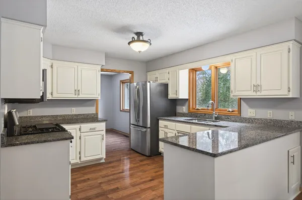 $529,900 | 102 Woodridge Lane, Circle Pines, MN 55014