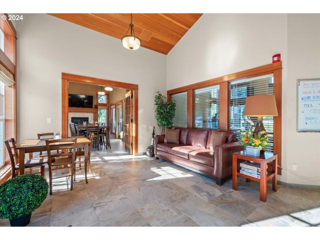 $710,000 | 4042 Northwest 76th Avenue, Camas, WA 98607