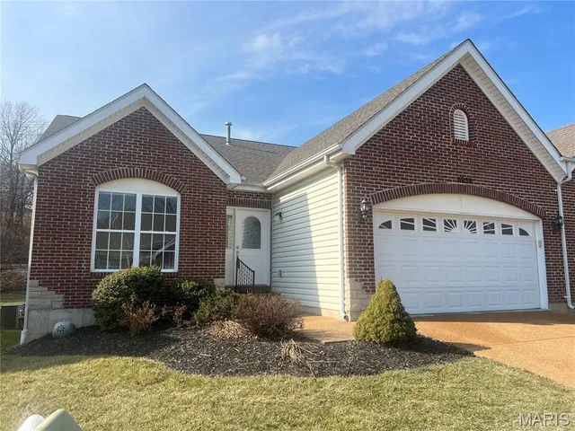 $339,900 | 5939 Stephanie Green Court, St. Louis, MO 63129