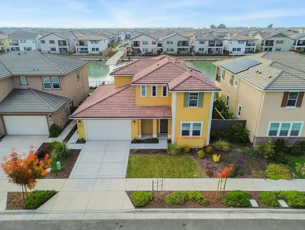 $679,900 | 5661 Waterstone Street, Sacramento, CA 95835