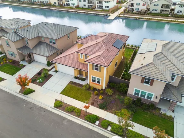 $679,900 | 5661 Waterstone Street, Sacramento, CA 95835