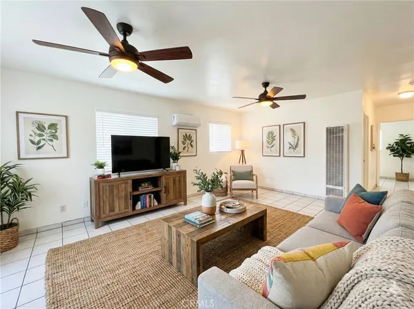 $800,000 | 2712 California Street, Huntington Park, CA 90255