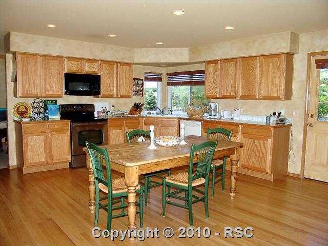 733 Capeglen Road Colorado Springs, CO 80906 - Photo 10 of 14 Gallery Image 10