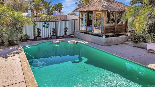 $2,450,000 | 1004 Nardo Road, Encinitas, CA 92024