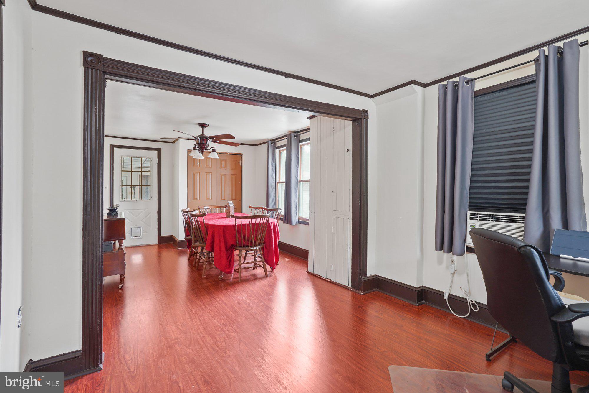 746 Fritztown Road Sinking Spring, PA 19608 - Photo 5 of 25 Living/Dining Room