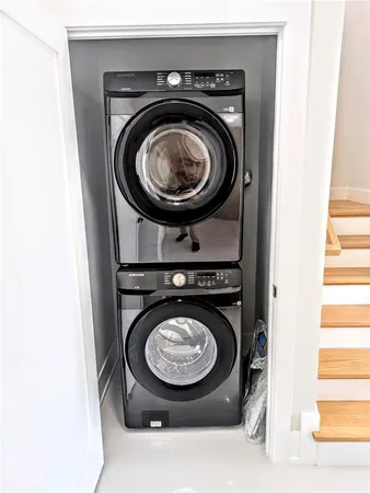 $4,900 | 2194 Fruitville Road, Sarasota, FL 34237