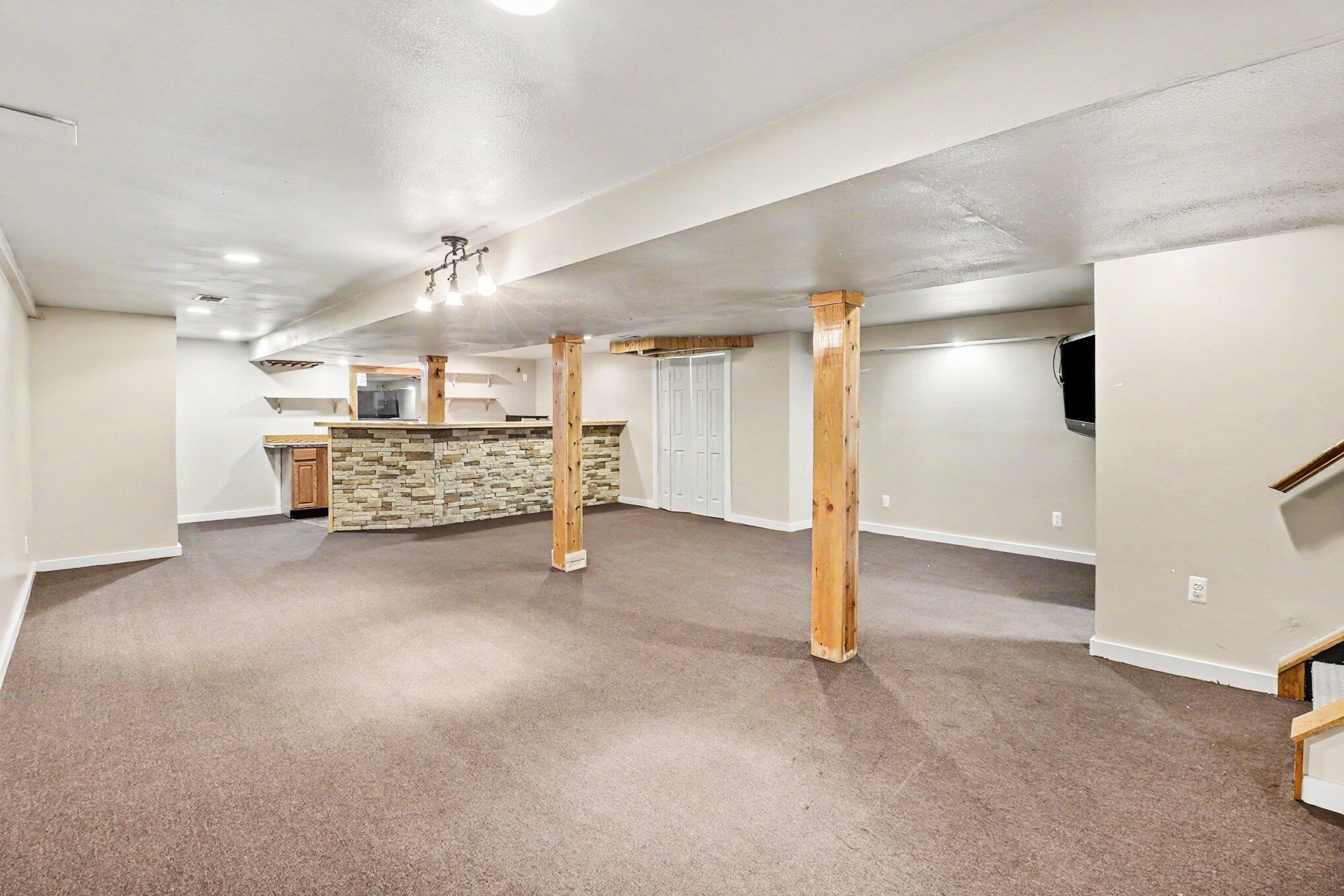 6350 Byron Road Howell, MI 48855 - Photo 7 of 33 7